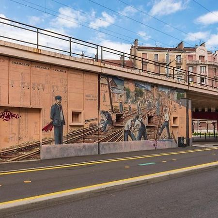 Nid Douillet - Bel Appartement Avec Garage Grenoble Kültér fotó